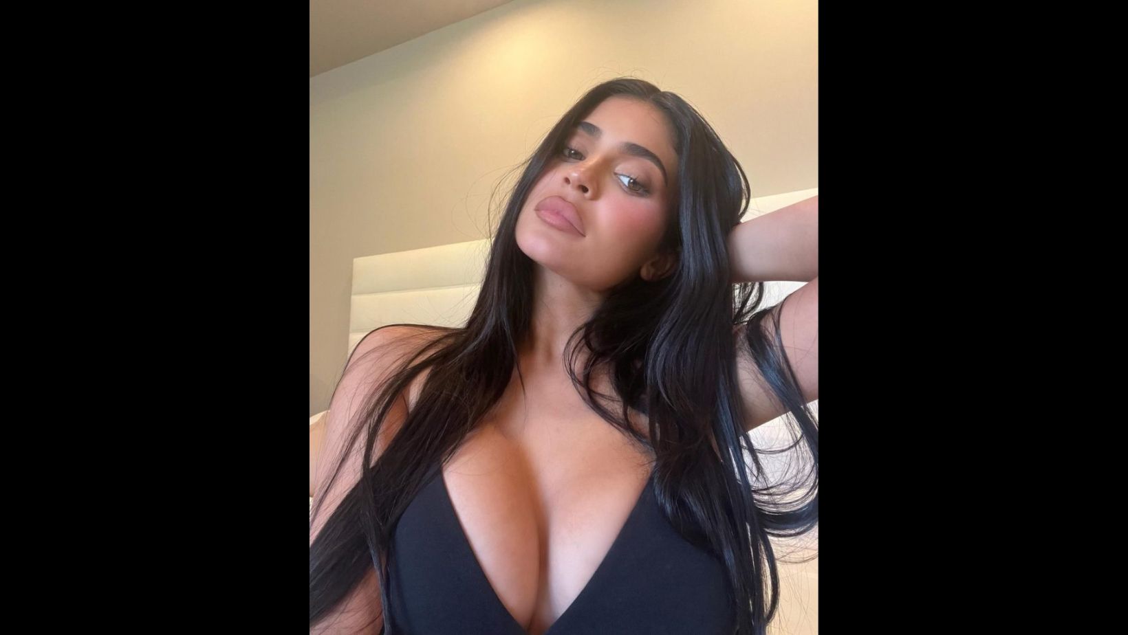 the-american-model-and-businesswoman-kylie-jenner-hot-sexy-bikini-photos