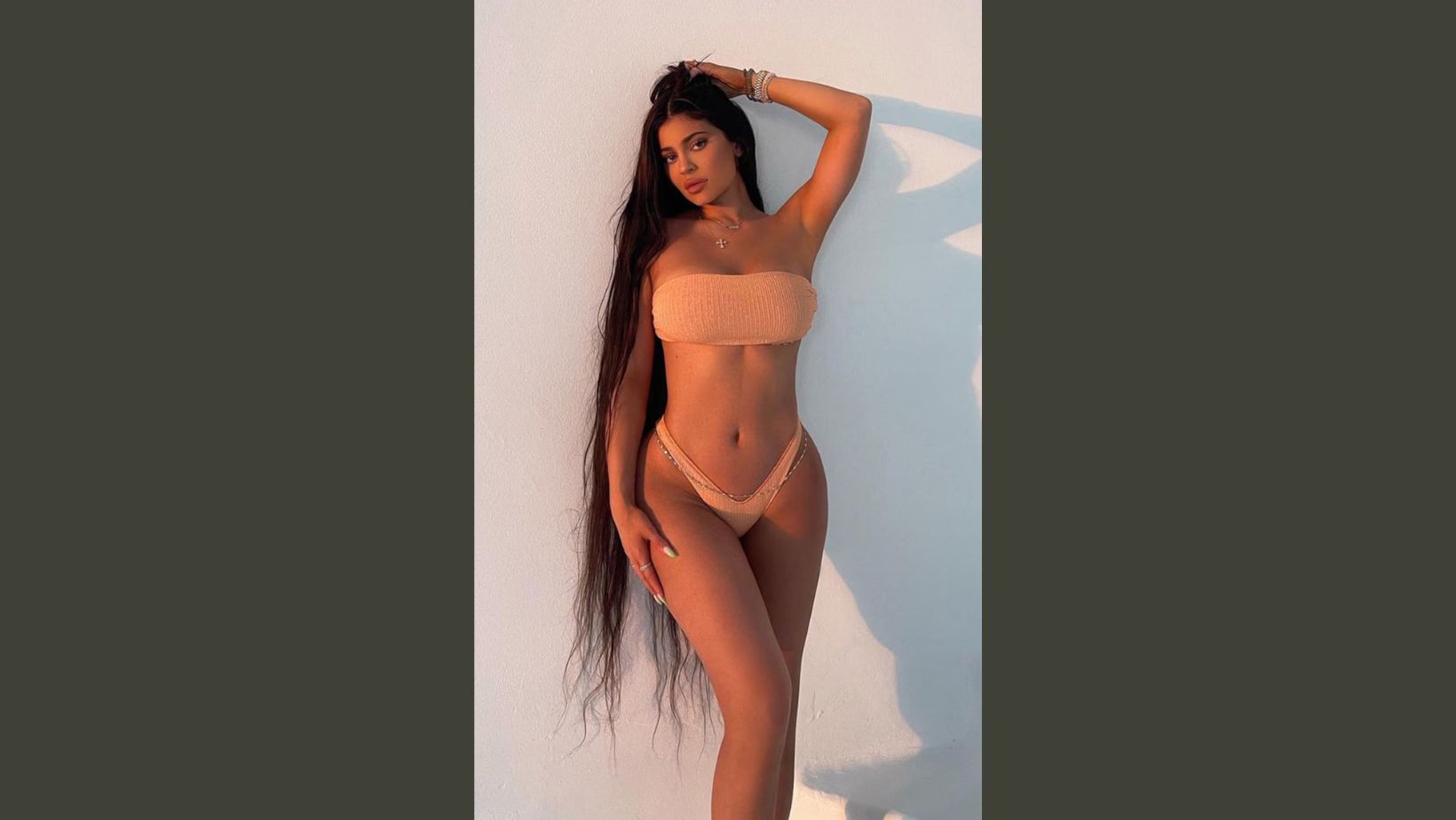 The American Model and Businesswoman Kylie Jenner: Hot, Sexy Bikini Photos - Okeyworld